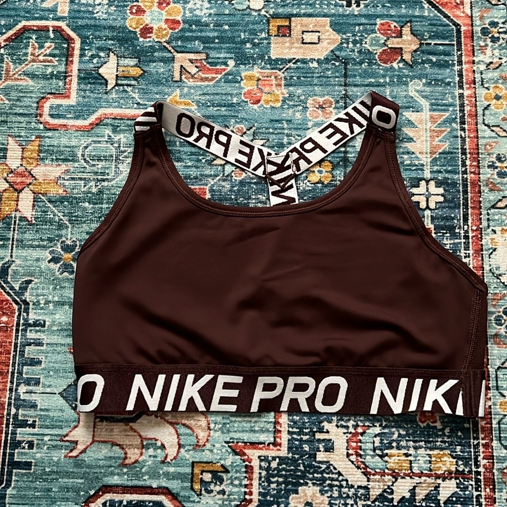 NIKE | Dri-Fit Brown Logo T-Strap Sports Bra Size M